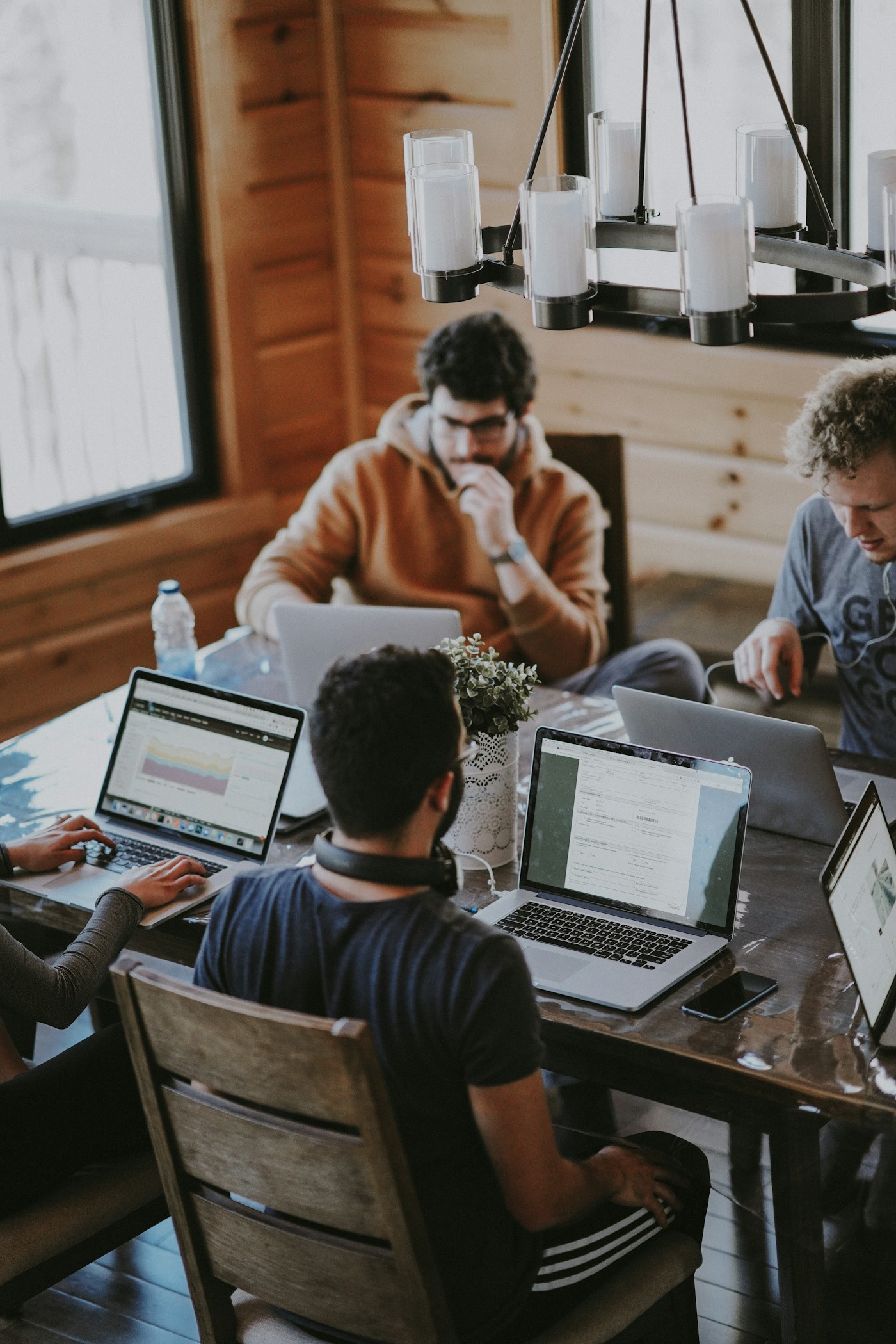 Professionnels réunis pendant une formation
